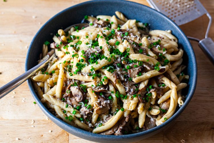 simplest mushroom pasta