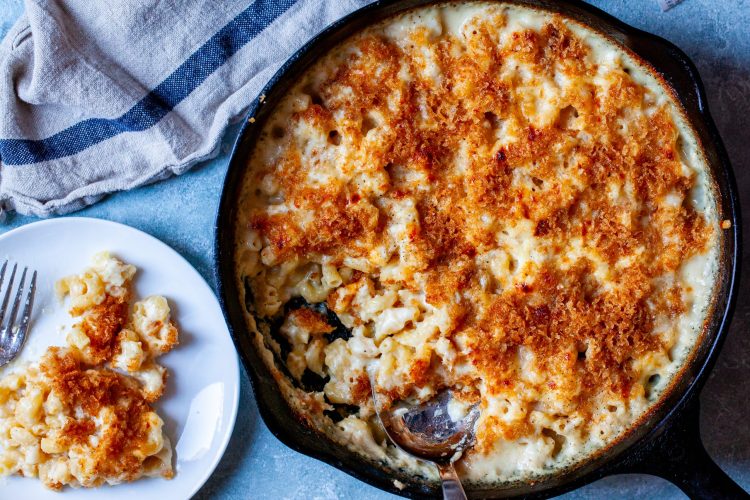 skillet-baked macaroni and cheese