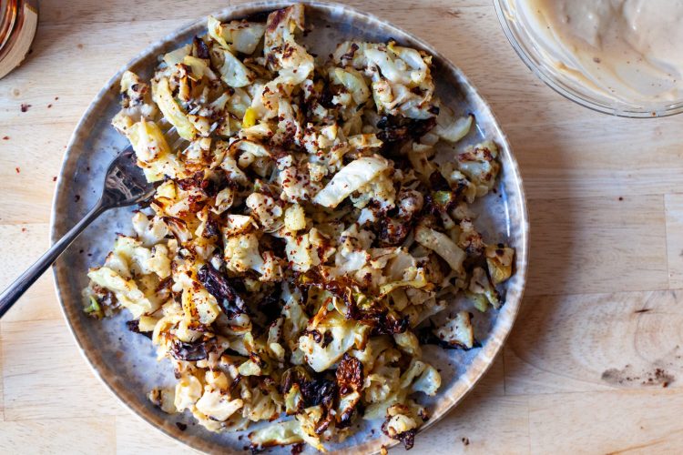 crispy cabbage and cauliflower salad