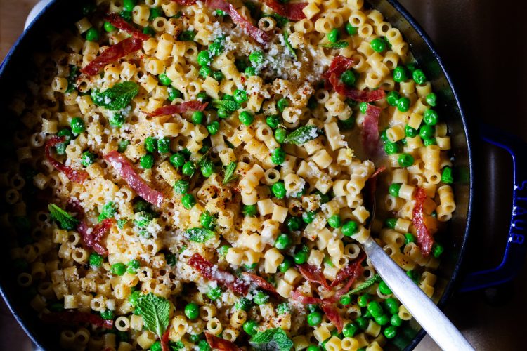 one-pan ditalini and peas