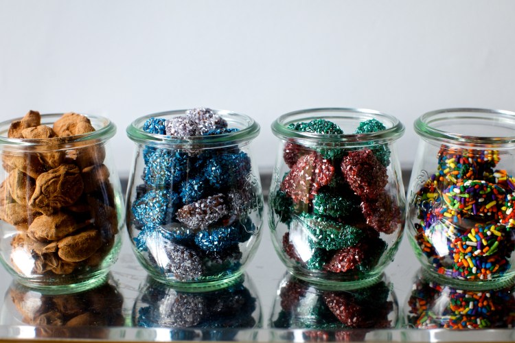 chocolate caramel crunch almonds