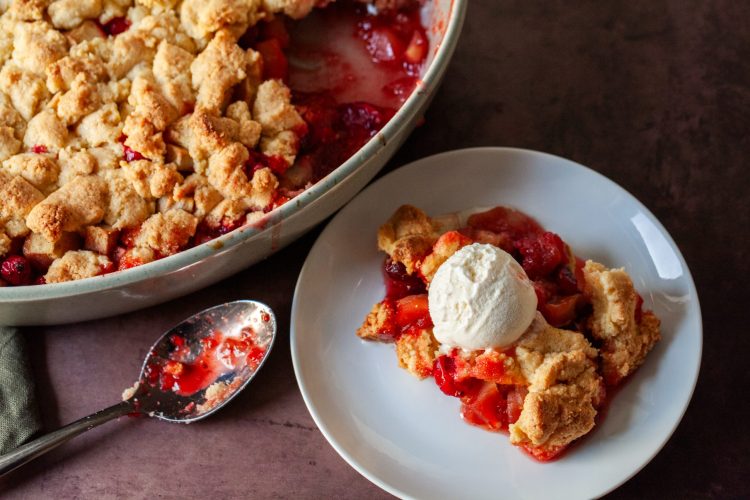 apple cranberry crisp with polenta streusel